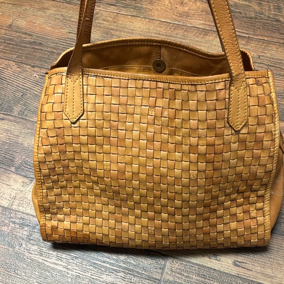 American Leather Co. Handbags - American Leather Company Tan Woven Tote